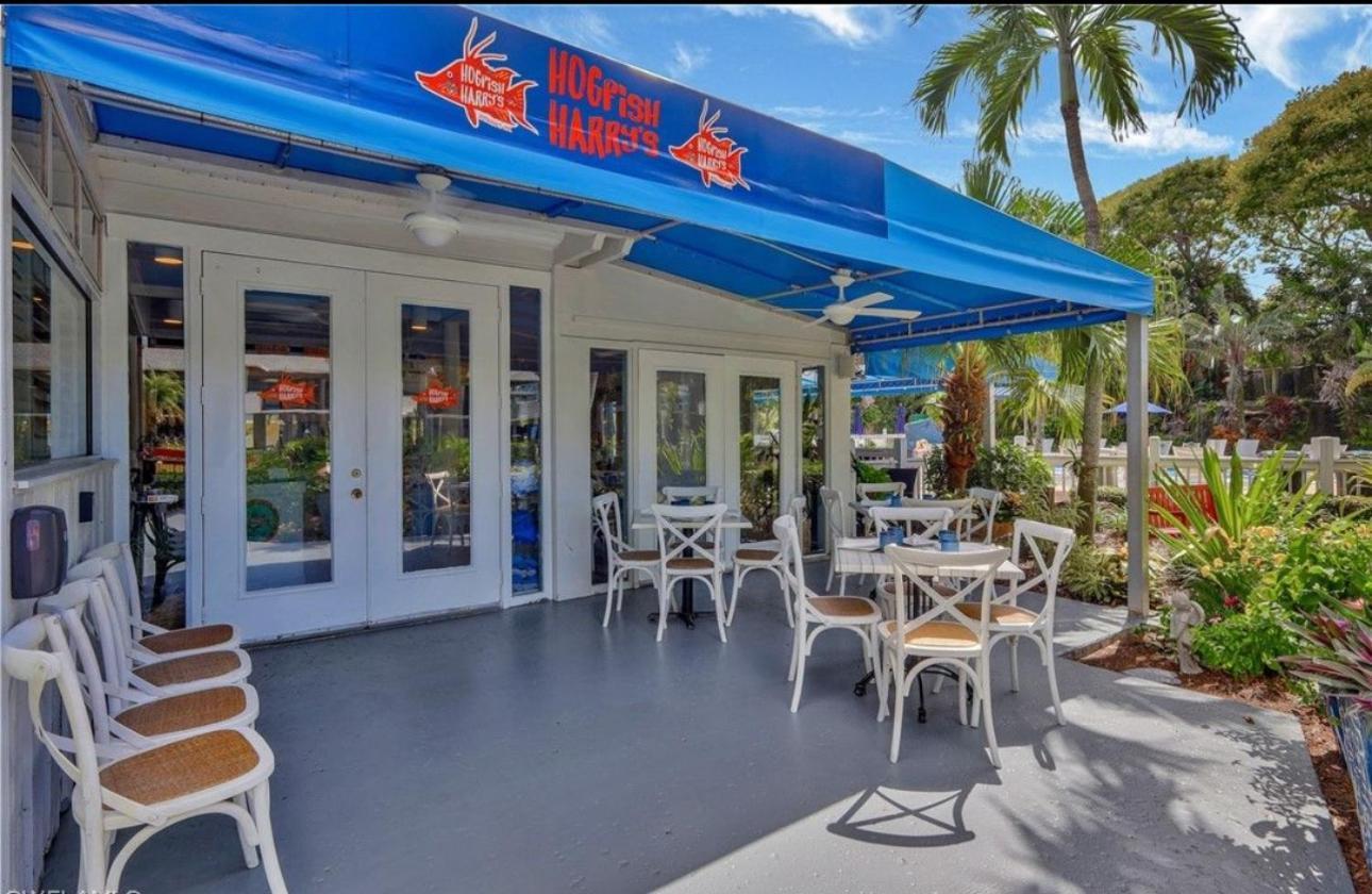 Park Shore Beautiful Floor 2bed 2bath Naples