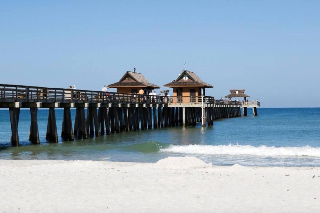 Park Shore Beautiful Floor 2bed 2bath