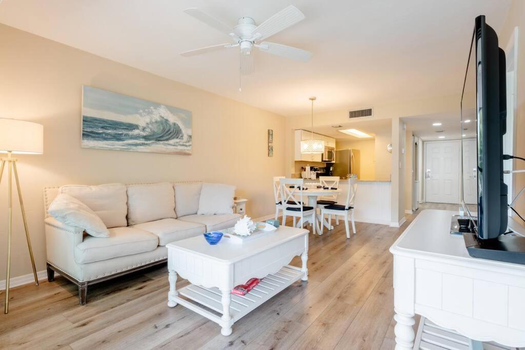 Apartment Park Shore Beautiful Floor 2bed 2bath Naples