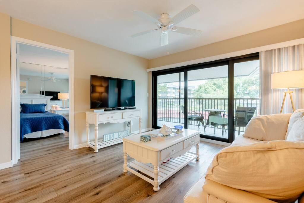 Apartment Park Shore Beautiful Floor 2bed 2bath *